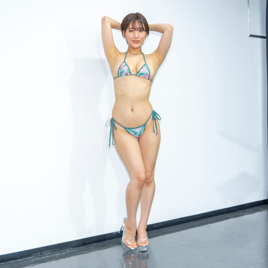 朝比奈祐未DVD「覚醒」(エスデジタル)取材会より