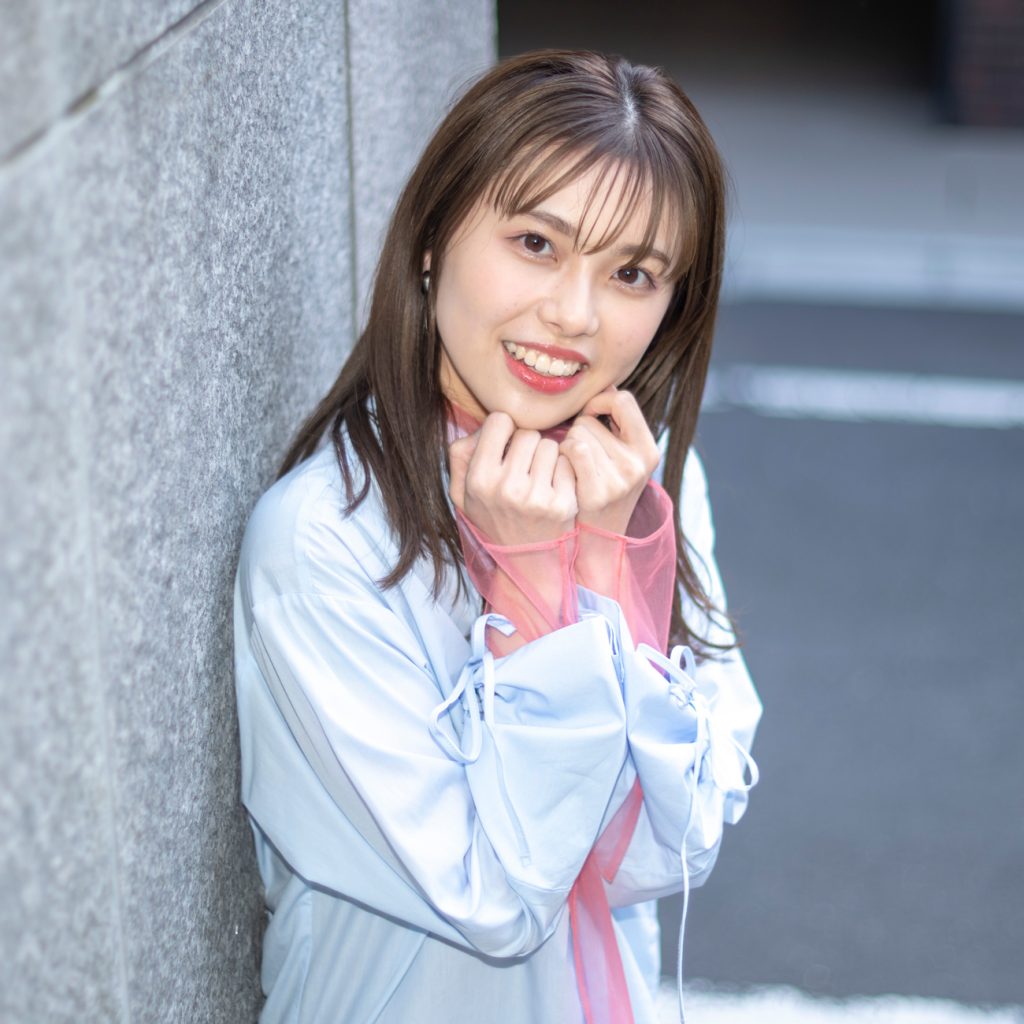 1st写真集「彼女の名前」(玄光社)を発売したHKT48地頭江音々