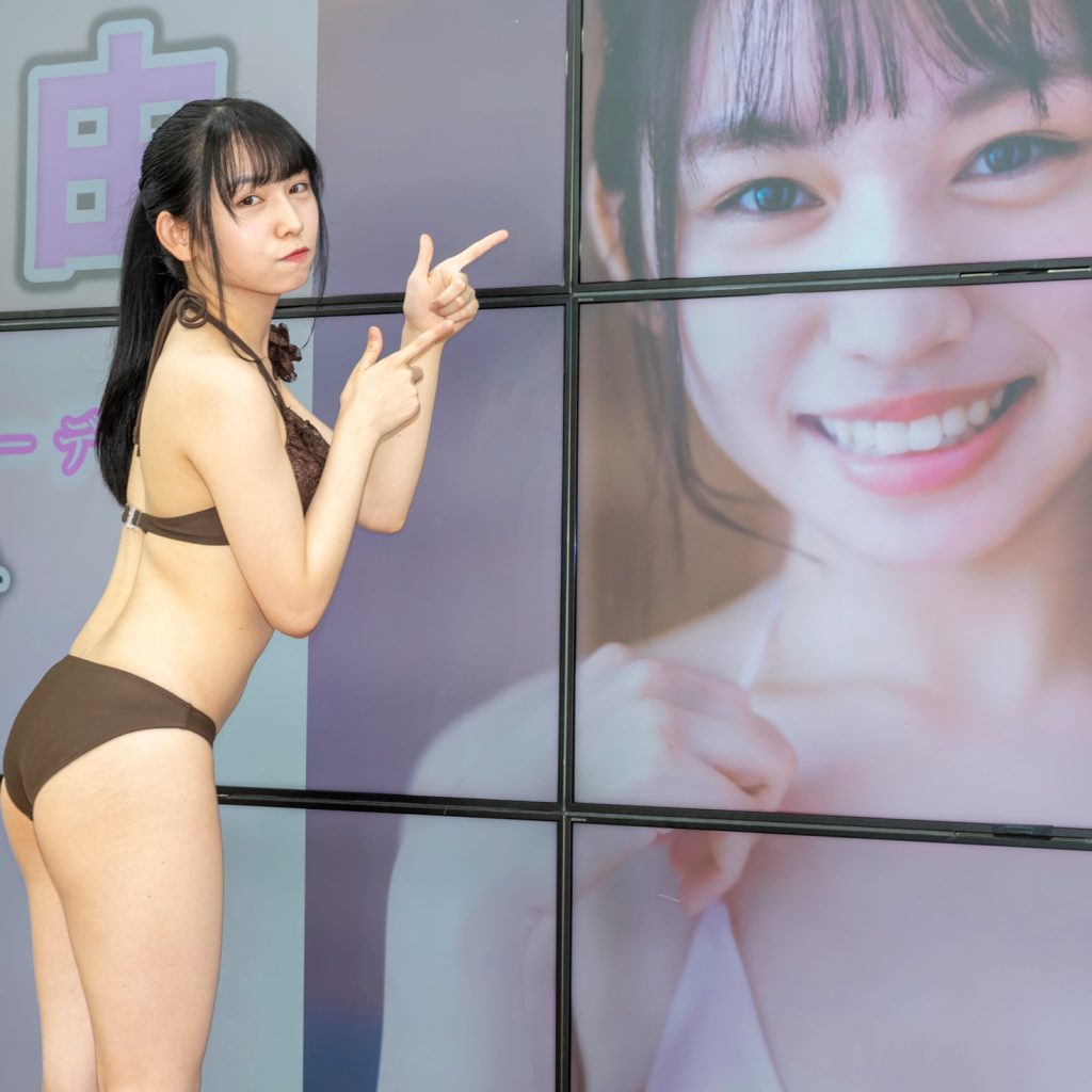 早川真由イメージDVD「18才の小夜曲(セレナーデ)」(ラインコミュニケーションズ)取材会より