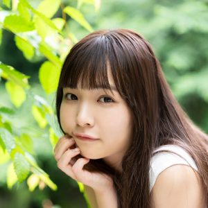 グラビアアイドル天野きき、あどけなさと大人っぽさが融合したデジタル写真集配信