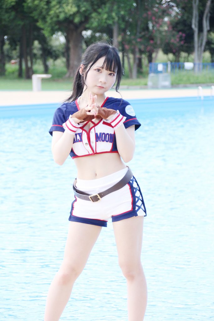 ICECREAM SCREAMの塩見ももこ