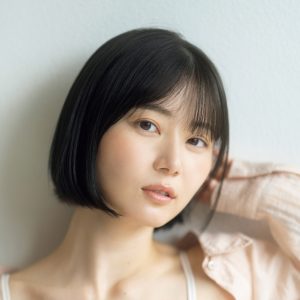 人気YouTuberいけちゃん、透明感あふれるグラビアショット