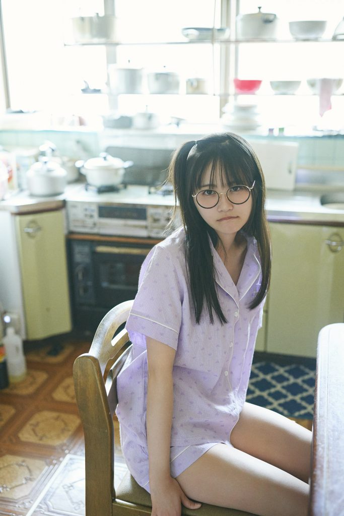 STU48中村舞1st写真集(タイトル未定/宝島社)より