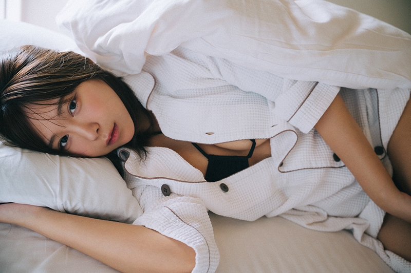 グラビアアイドル日向葵衣デジタル写真集『キミとボクのアオイ夏』