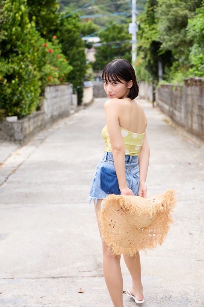 Devil ANTHEM.水野瞳1st写真集『AKIRA』