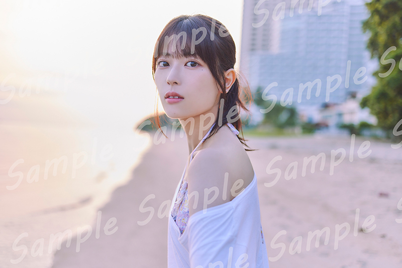 乃木坂46岩本蓮加1st写真集『いたずらな風』より書店別ポストカード(全15種類/TSUTAYA)