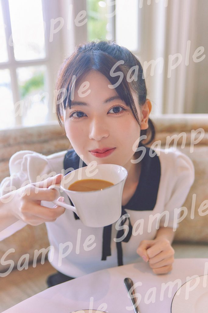 乃木坂46岩本蓮加1st写真集『いたずらな風』より書店別ポストカード(全15種類/大垣書店)