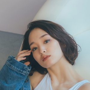 『極悪女王』でも話題…剛力彩芽が表紙＆巻頭グラビアを飾る