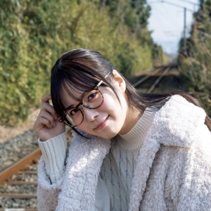 モデラーグラドルYouTuber東雲うみ、たわわな魅力たっぷりなグラビアショット