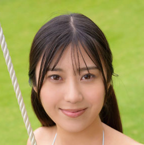 IV界へ電撃復帰…美ボディーがさらにパワーアップ！人気グラドルが男性の視線を独り占め