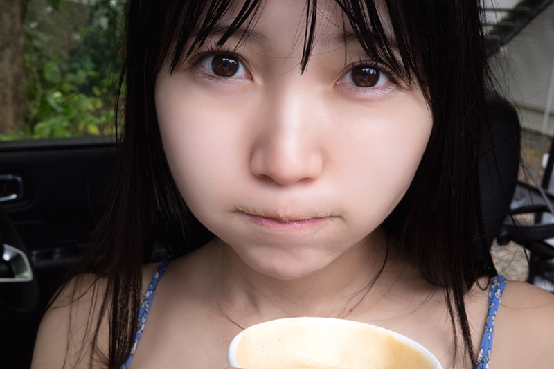 グラビアアイドル・雪村花鈴デジタル写真集「かりんと。」(株式会社サイゾー)