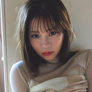 普段はOL、モデルとしても活動する柚月美美が初グラビアに挑戦