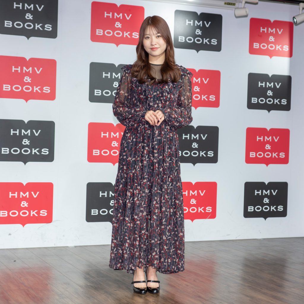 中西智代梨1st写真集「ちより日和」発売記念取材会より