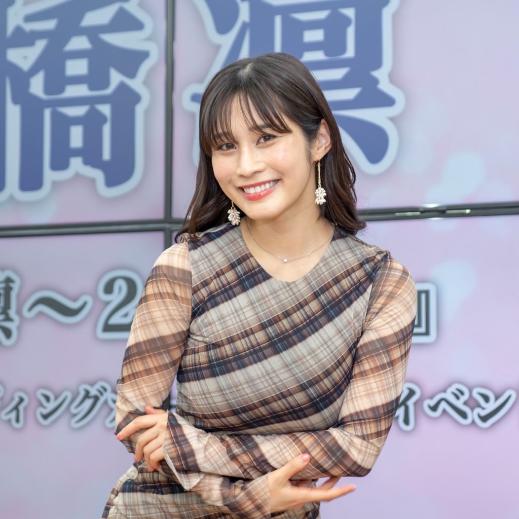 トレーディングカード発売記念取材会に出席した高橋凛