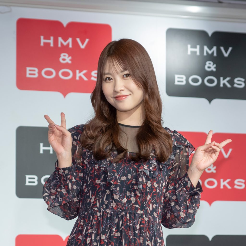 中西智代梨1st写真集「ちより日和」発売記念取材会より