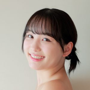 グラビアアイドル百花梅、キュートな笑顔とは裏腹にコンプライアンスぎりぎりの最新作