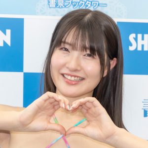 グラビアアイドル・原つむぎ、禁酒は諦めて減酒…ふにょふにょボディー返上で過去最大露出にも挑戦