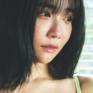 年内をもって解散「＃2i2」天羽希純『週プレ』4度目の表紙を飾る