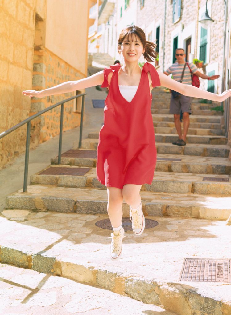 乃木坂46筒井あやめ1st写真集『感情の隙間』