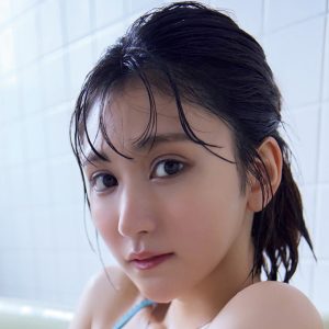 “山口の奇跡”との呼び声も…元アイドルが魅せるグラビアショット