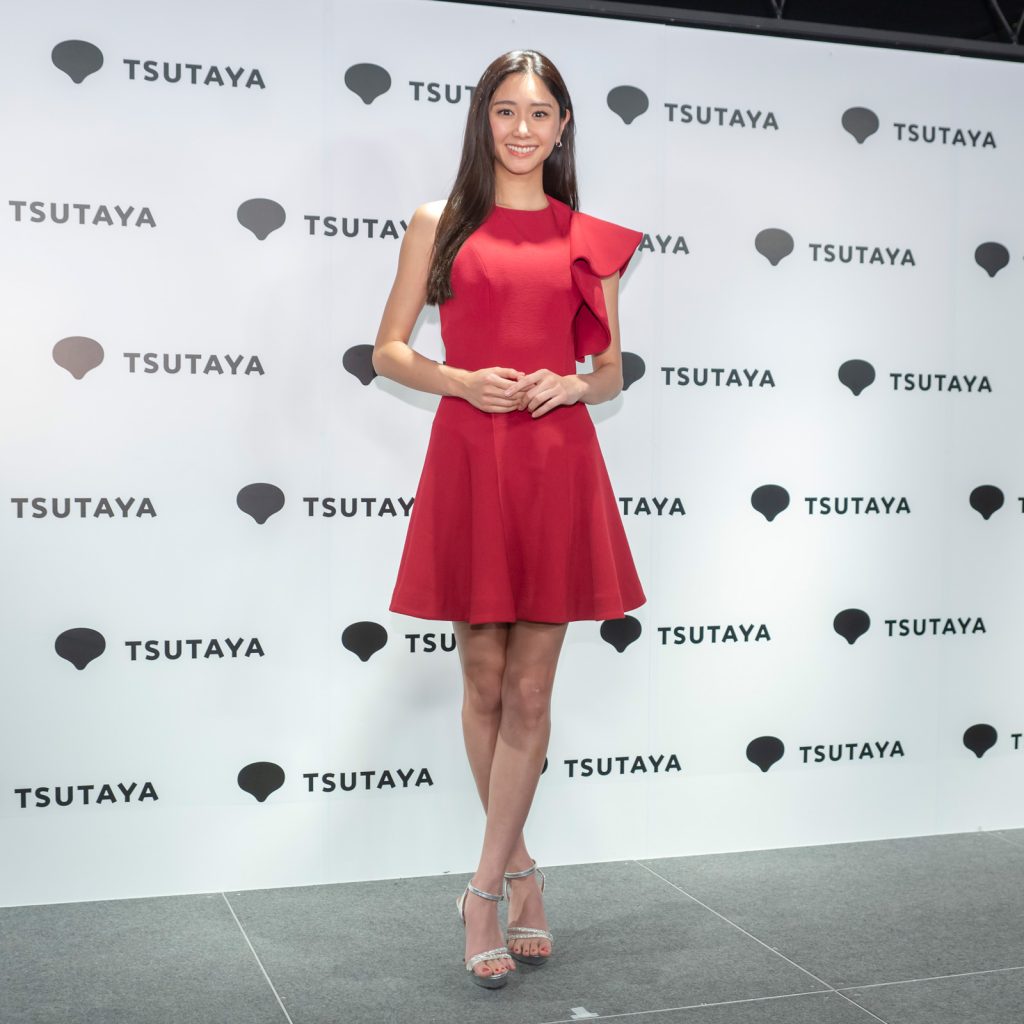 グラビアアイドル斎藤恭代が「月刊 斎藤恭代」発売記念取材会に出席