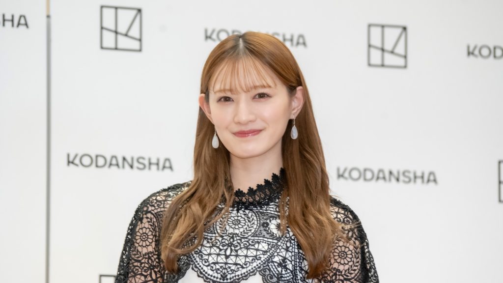 2nd写真集『掻き立てる』発売記念取材会に出席した中田花奈