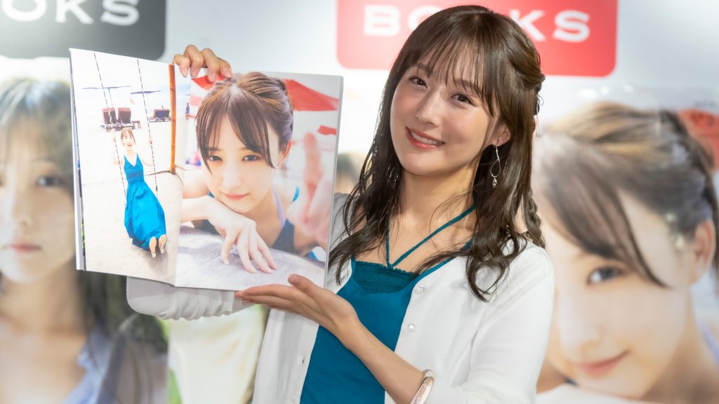 鎌田菜月1st写真集『やさしい日差し』発売記念取材会より