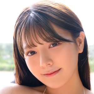 “至福の果実”でグラビアDVDデビュー…美波那緒、ゆるふわ癒やしスタイルを披露