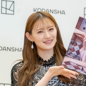 中田花奈、お気に入りは「女性らしい曲線を感じていただければ」コンプレックスを生かしたカットを紹介