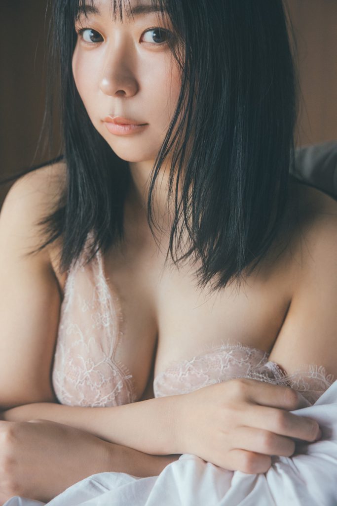 アンゴラ村長1st写真集『標準体型』より