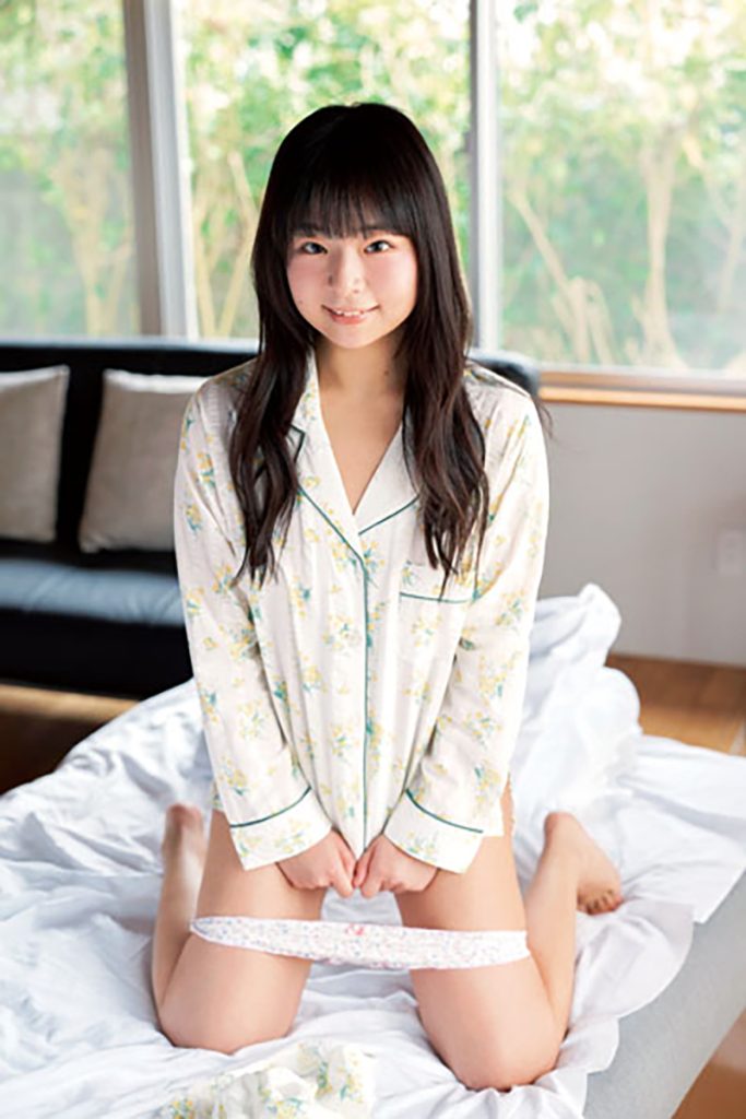 グラビアアイドル茜紬うたイメージDVD「人には言えない私の…」より