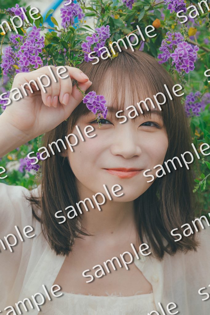 秋元真夏フォトブック『淡淡(あわあわ)』(幻冬舎)楽天ブックスオリジナル本人画像データ