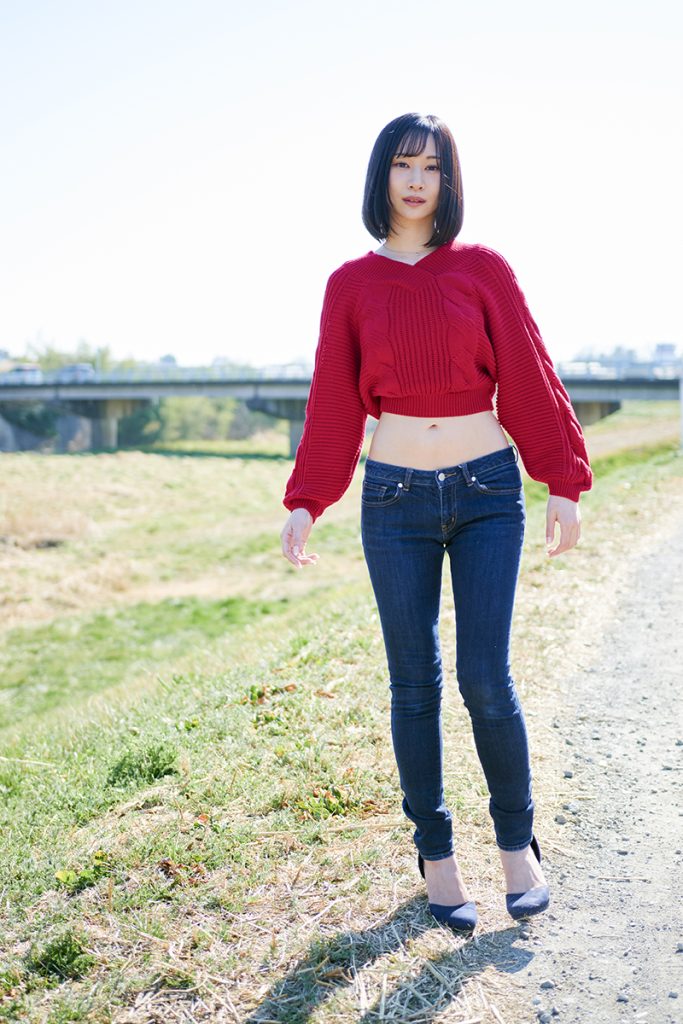 グラビアアイドル水星あおいイメージDVD「太陽に一番近い惑星」より