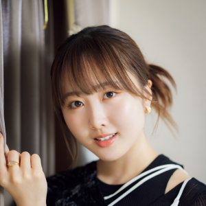 本田望結、清楚なグラビアショット…姉・真凜との間で起こった不思議な出来事も語る