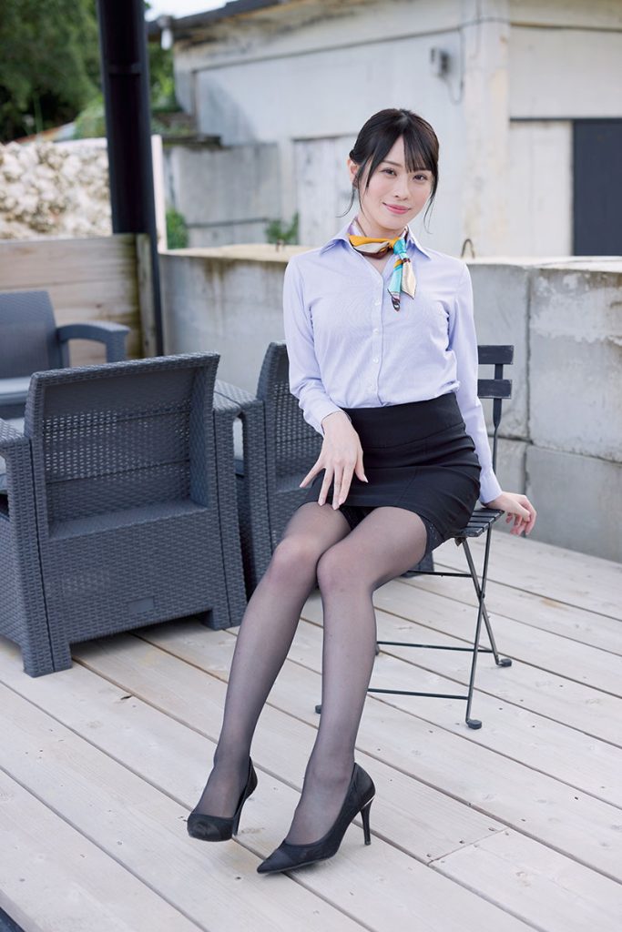 グラビアアイドル朝日向まりイメージDVD「いとしのマリリン」より