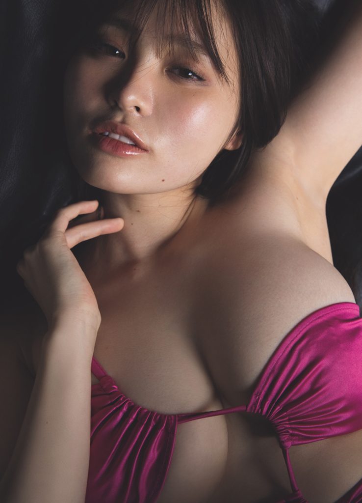 『週刊プレイボーイ26号』に登場している佐伯澪