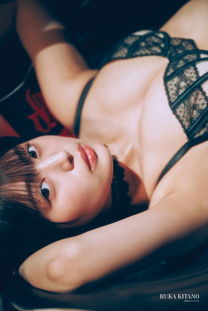 『BRODY2025年8月号増刊』付録、両面特大ポスター北野瑠華