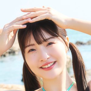 グラビアアイドル原つむぎ、ビーチから夜ベッドまで自慢の美ボディーが躍動