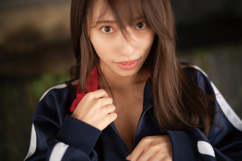 高梨瑞樹写真集『乙女に花束を』より