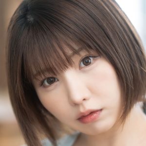 えなこ、バレンタイン仕様のビキニカットがキュート過ぎる「めちゃくちゃカワイイ」「えなこりんキレイ」「シンプルで良き」