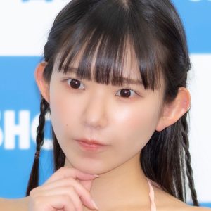 グラビアアイドル長澤茉里奈“まりちゅう”、おしゃれなビキニ姿を披露「とても魅力的」「これはキケンなレベル」「素晴らしいスタイル」
