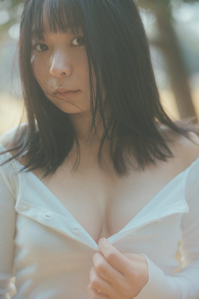 アンゴラ村長1st写真集『標準体型』より