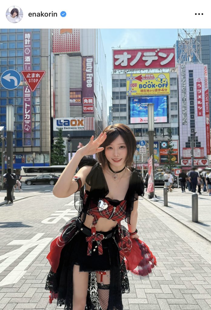 東京・秋葉原でえなこをパシャリ!