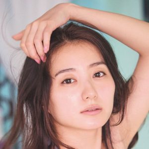 高田里穂、磨きがかった姿で『週プレ』表紙＆巻頭グラビアを飾る