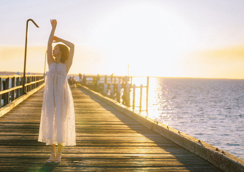 日向坂46富田鈴花1st写真集『鈴花サーキット』より