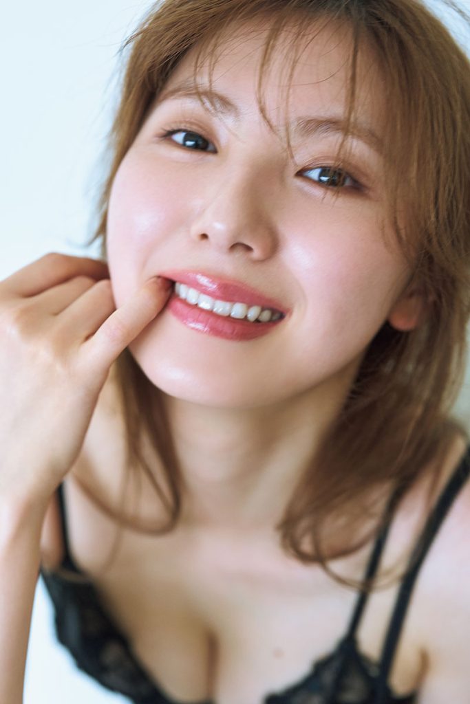 SKE48・菅原茉椰2nd写真集『Opportunity』HMV＆BOOKS版裏表紙カット