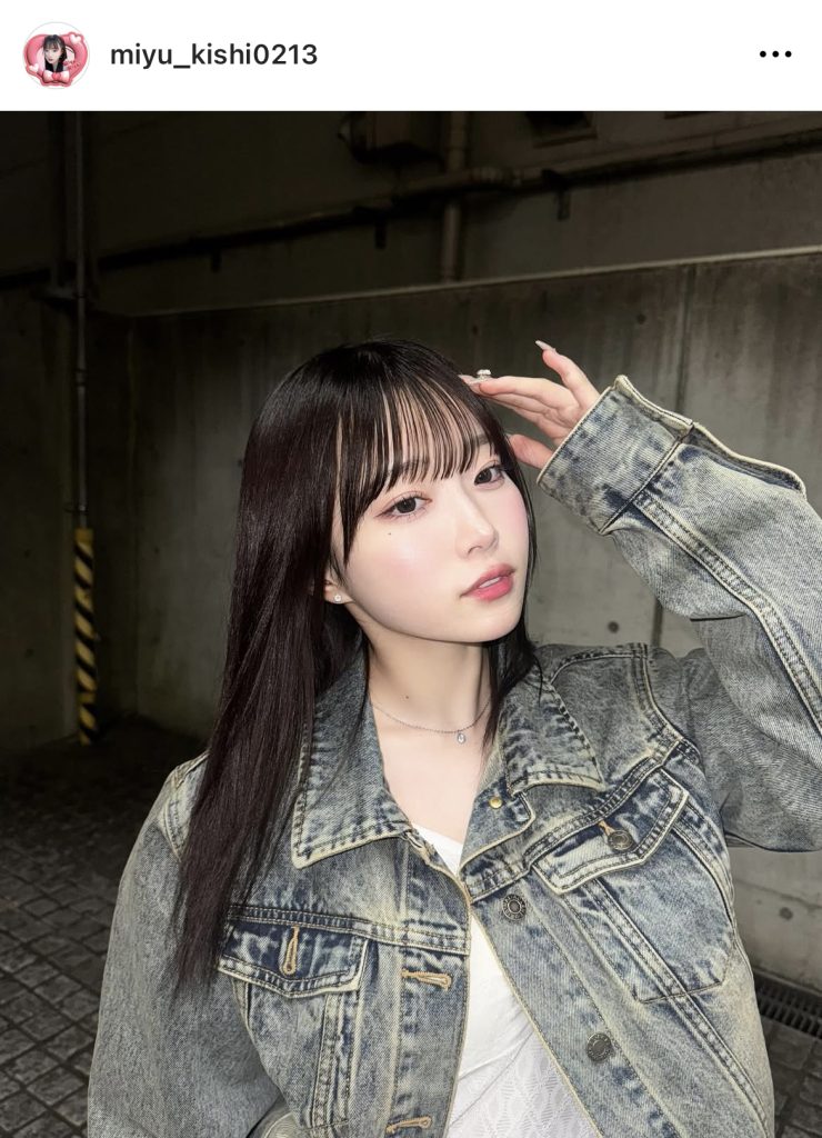 私服で見せた大人っぽい表情