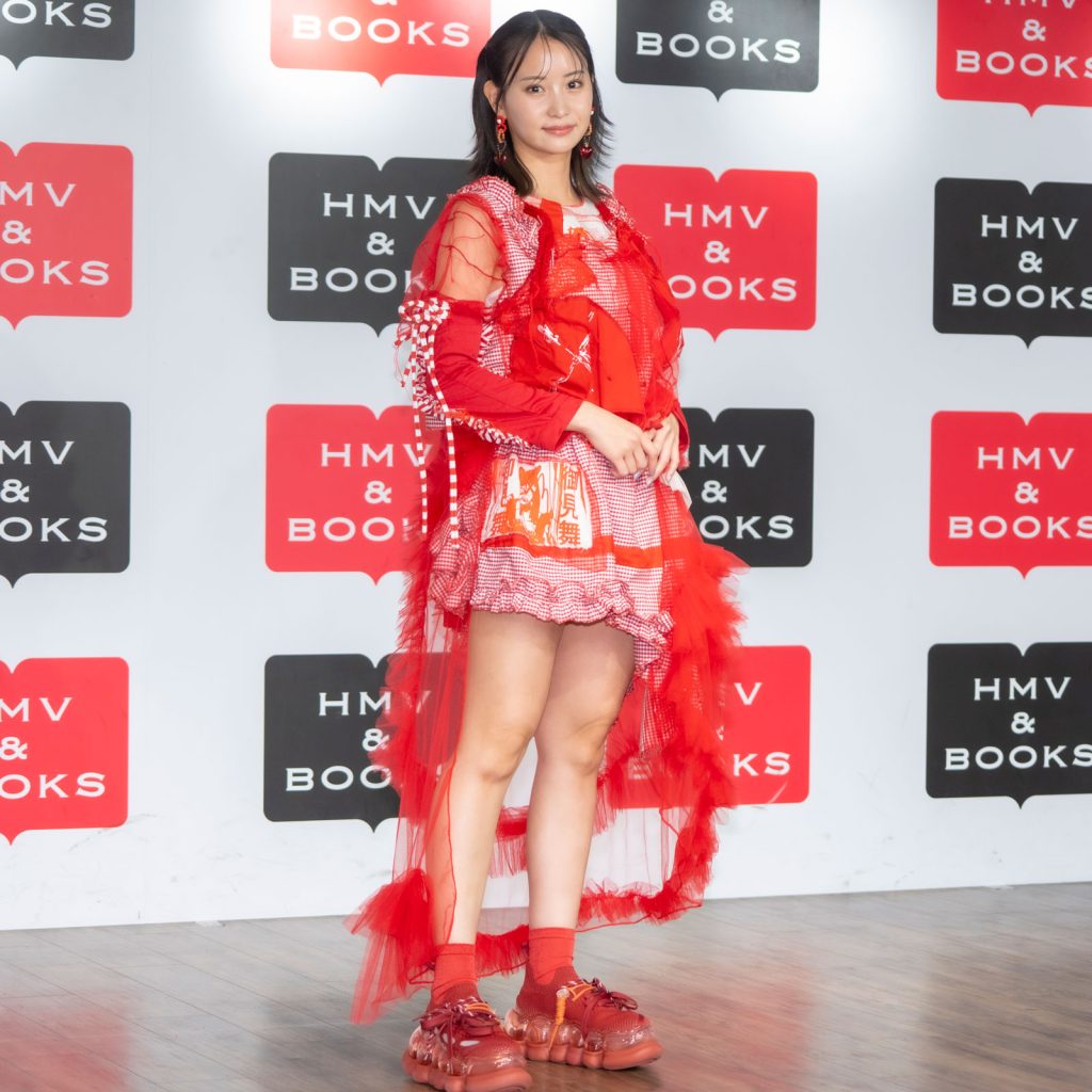 永尾まりや写真集「まりやぎツーリズム」発売記念取材会より