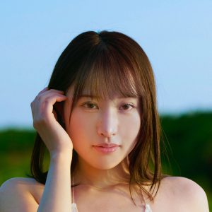 『水ダウ』で話題の美女、待望のグラビアDVDで“清楚系小悪魔グラドル”の本領発揮