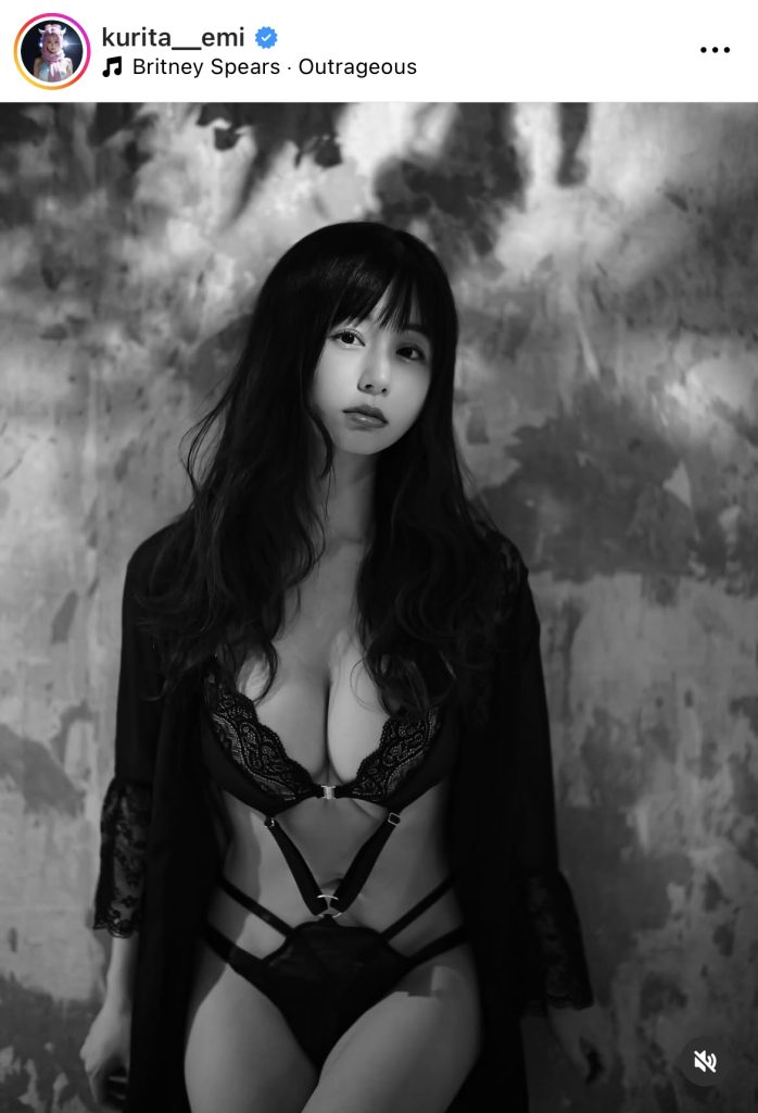 セクシーなランジェリーカット